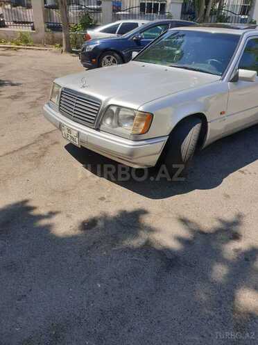 Mercedes E 220 1994, 386,000 km - 2.2 л - Bakı