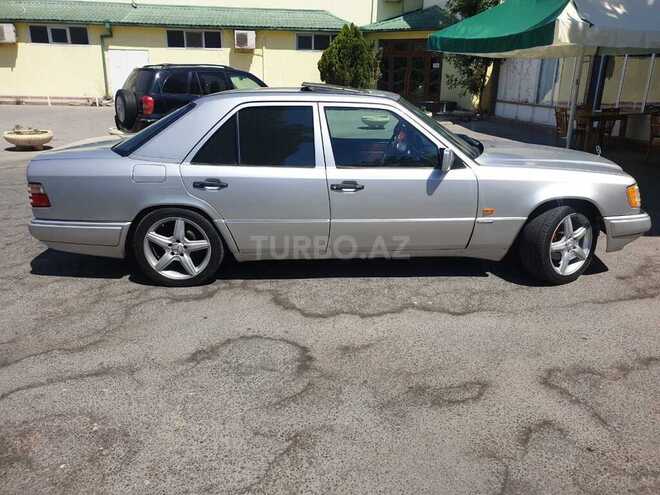 Mercedes E 220 1994, 386,000 km - 2.2 л - Bakı