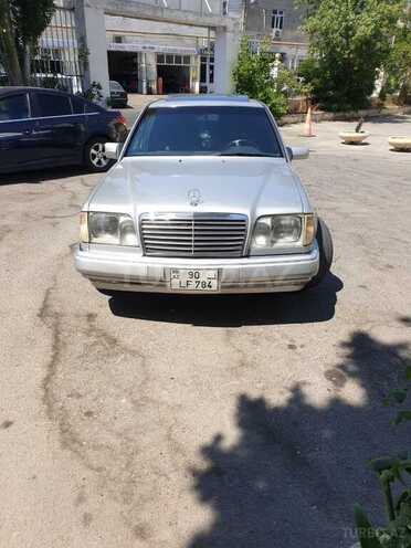 Mercedes E 220 1994, 386,000 km - 2.2 л - Bakı