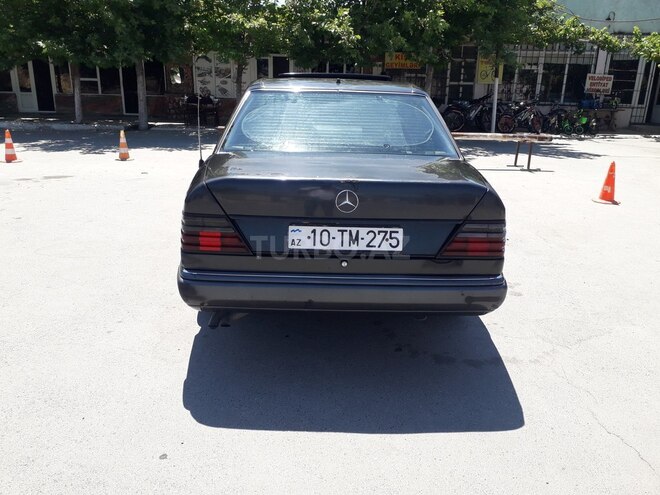 Mercedes E 300 1992, 321,456 km - 3.0 l - Sumqayıt