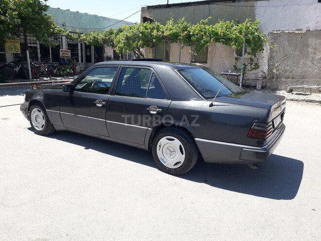 Mercedes E 300 1992, 321,456 km - 3.0 l - Sumqayıt