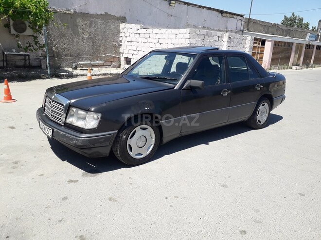 Mercedes E 300 1992, 321,456 km - 3.0 l - Sumqayıt