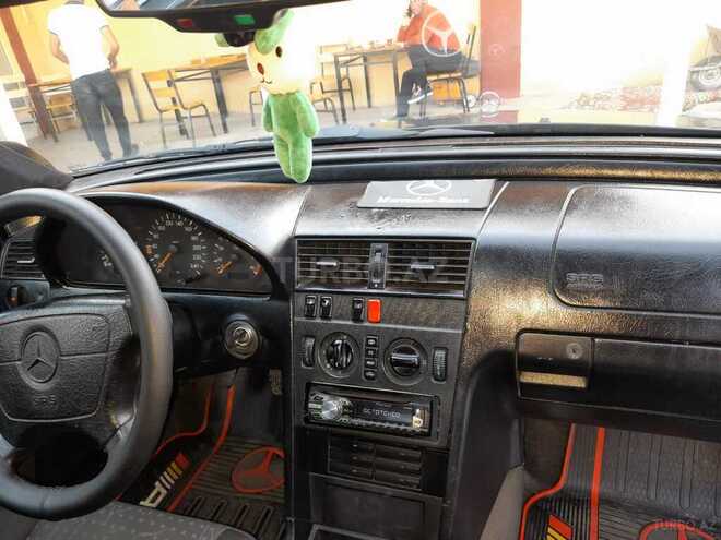 Mercedes C 180 1995, 432,000 km - 1.8 l - Qazax