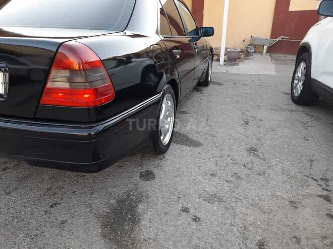 Mercedes C 180 1995, 432,000 km - 1.8 l - Qazax