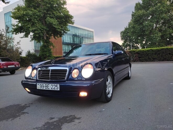 Mercedes E 240 1998, 319,673 km - 2.4 l - Bərdə