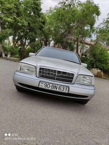 Mercedes C 220 1995, 321,000 km - 2.2 l - Sumqayıt