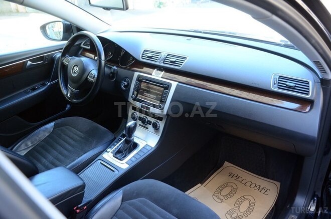 Volkswagen Passat 2013, 105,012 km - 1.8 l - Bakı