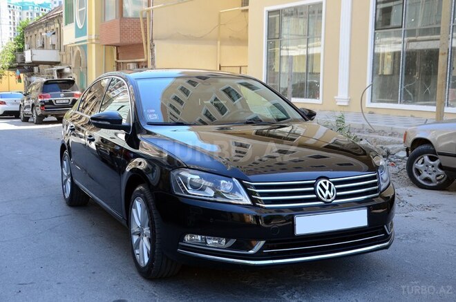Volkswagen Passat 2013, 105,012 km - 1.8 l - Bakı
