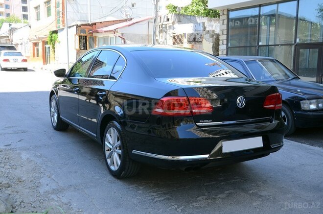 Volkswagen Passat 2013, 105,012 km - 1.8 l - Bakı