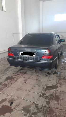 Mercedes C 240 1999, 189,000 km - 2.4 л - Sabirabad