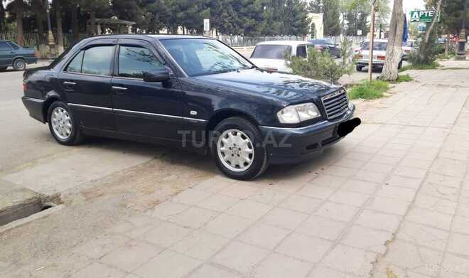 Mercedes C 240 1999, 189,000 km - 2.4 л - Sabirabad
