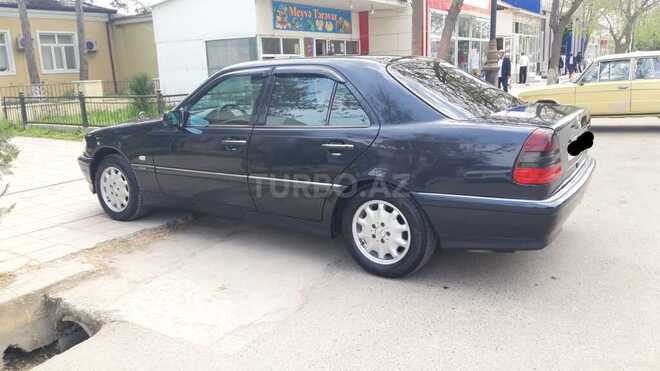 Mercedes C 240 1999, 189,000 km - 2.4 л - Sabirabad