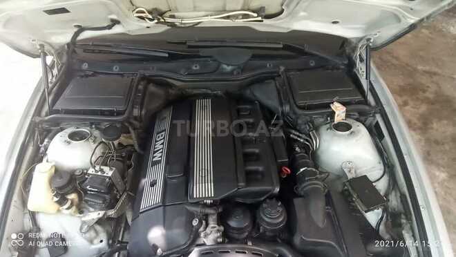 BMW 528 1998, 324,572 km - 2.8 l - Göyçay