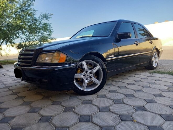 Mercedes C 230 1999, 287,000 km - 2.3 l - Sumqayıt