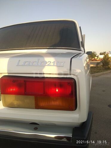 LADA (VAZ) 2107 2009, 40,000 km - 1.6 л - Sabirabad