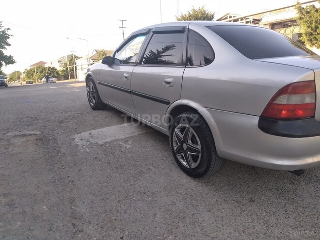 Opel Vectra 1996, 296,532 km - 2.0 l - Bakı