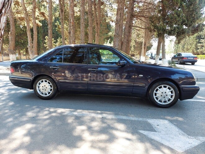 Mercedes E 280 1998, 232,000 km - 2.8 l - Sumqayıt