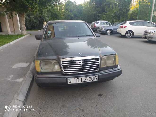 Mercedes E 220 1994, 470,000 km - 2.2 l - Bakı