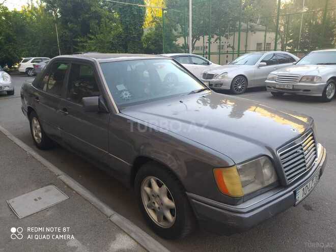 Mercedes E 220 1994, 470,000 km - 2.2 l - Bakı