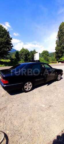 Mercedes E 240 1998, 406,889 km - 2.3 l - Qəbələ
