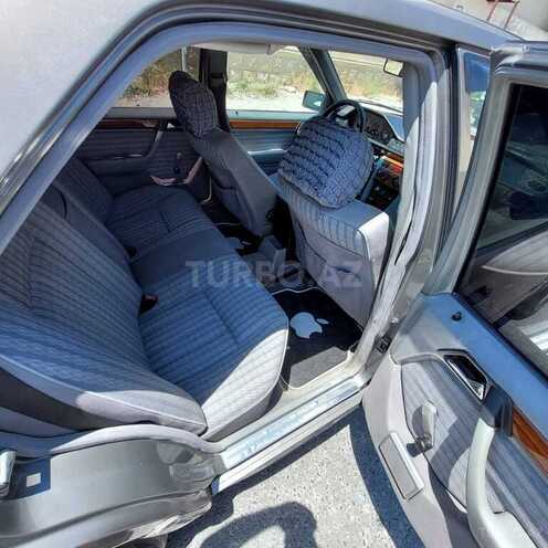 Mercedes E 230 1991, 267,000 km - 2.3 l - Bakı