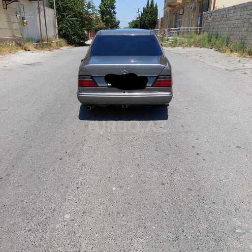 Mercedes E 230 1991, 267,000 km - 2.3 l - Bakı