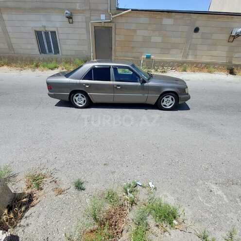 Mercedes E 230 1991, 267,000 km - 2.3 l - Bakı