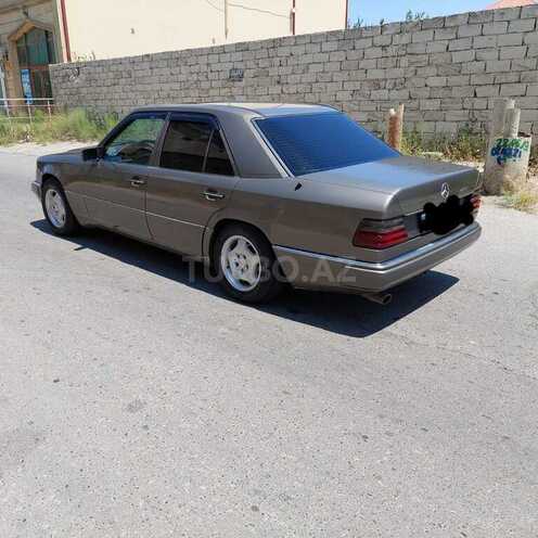Mercedes E 230 1991, 267,000 km - 2.3 l - Bakı