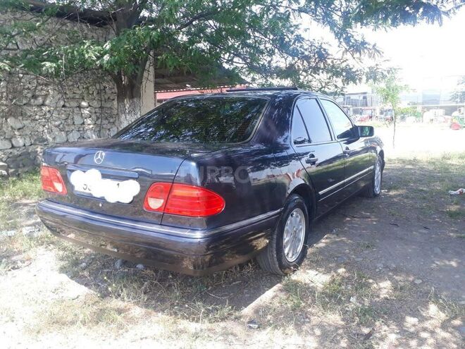 Mercedes E 200 1998, 335,000 km - 2.0 l - Gəncə