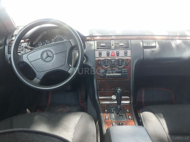 Mercedes E 200 1998, 335,000 km - 2.0 l - Gəncə