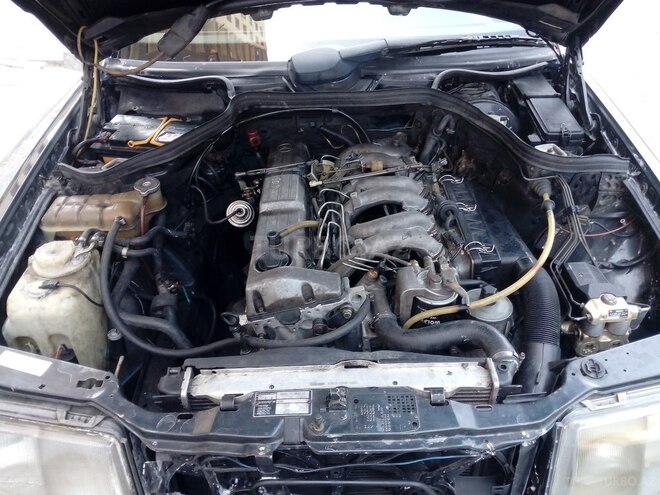 Mercedes E 300 1991, 324,000 km - 3.0 л - Sumqayıt