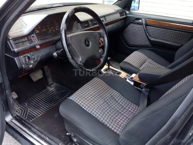 Mercedes E 300 1991, 324,000 km - 3.0 л - Sumqayıt