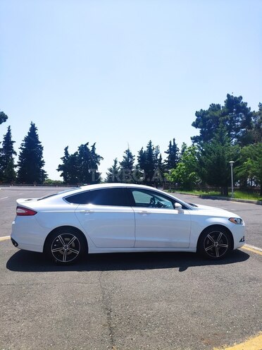 Ford Fusion 2014, 220,000 km - 1.5 l - Qax