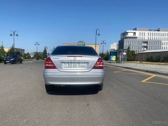 Mercedes C 240 2001, 176,000 km - 2.6 l - Bakı