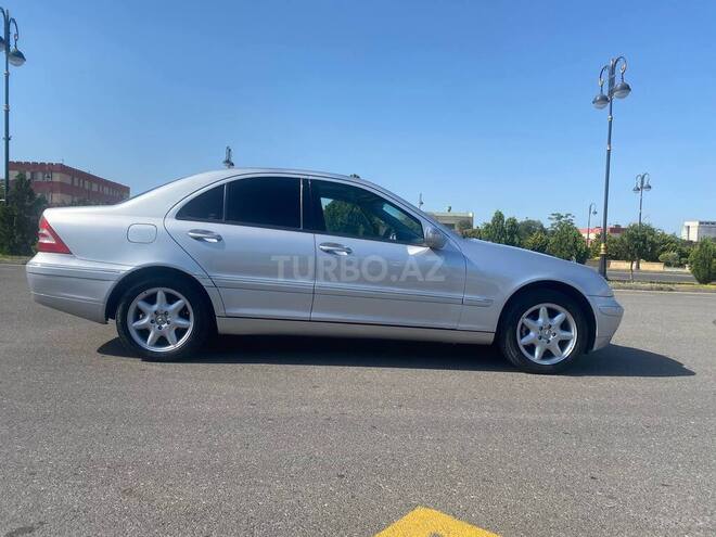 Mercedes C 240 2001, 176,000 km - 2.6 l - Bakı