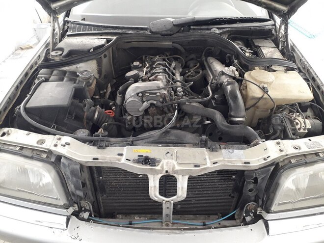 Mercedes C 220 1998, 395,643 km - 2.2 l - Sumqayıt