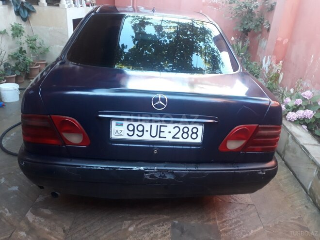 Mercedes E 220 1997, 240,103 km - 2.2 л - Bakı
