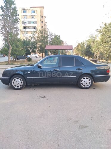 Mercedes E 200 1996, 335,000 km - 2.0 л - Bakı