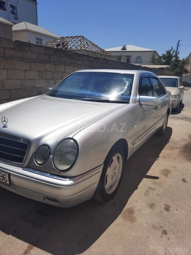 Mercedes E 230 1997, 341,000 km - 2.3 л - Bakı