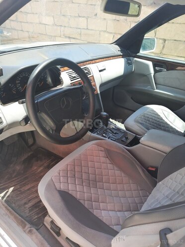 Mercedes E 230 1997, 341,000 km - 2.3 л - Bakı