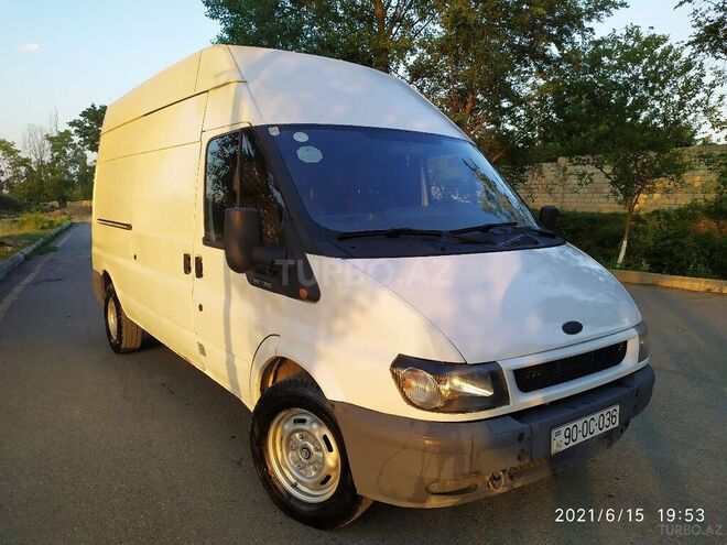 Ford Transit 2004, 285,000 km - 2.4 l - Quba