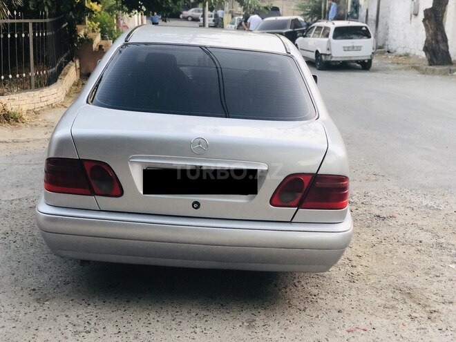 Mercedes E 220 1997, 450,000 km - 2.2 l - Bakı