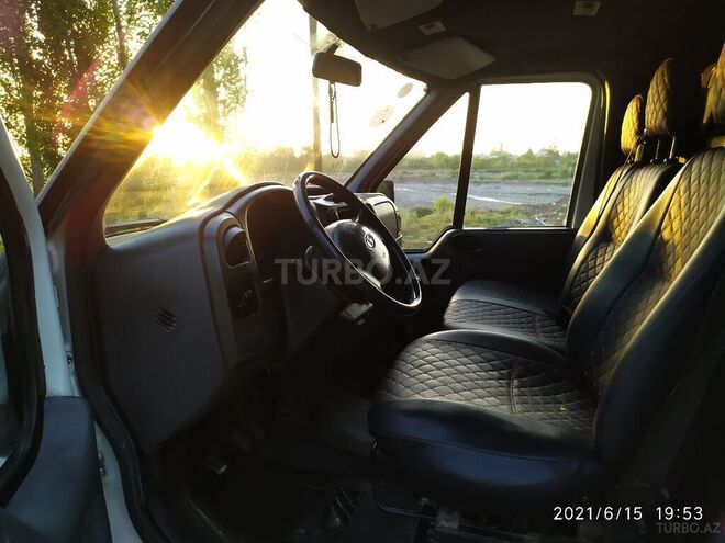 Ford Transit 2004, 285,000 km - 2.4 l - Quba