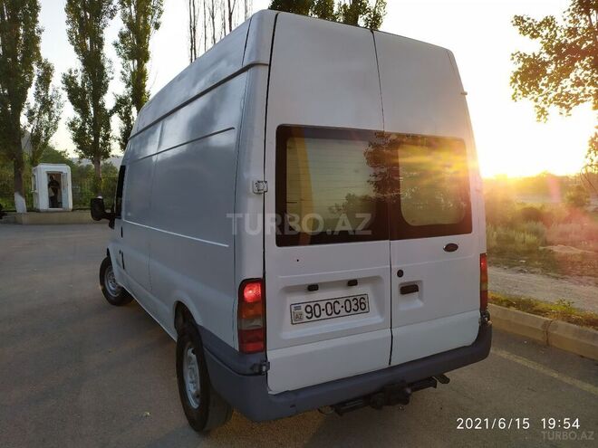 Ford Transit 2004, 285,000 km - 2.4 l - Quba