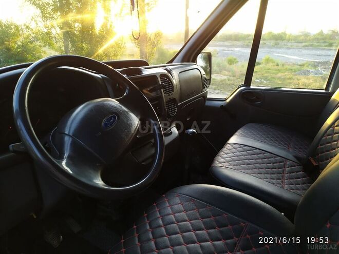 Ford Transit 2004, 285,000 km - 2.4 l - Quba