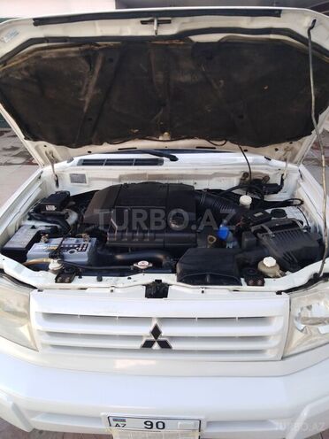 Mitsubishi Pajero io 1999, 250,000 km - 1.8 l - Bakı