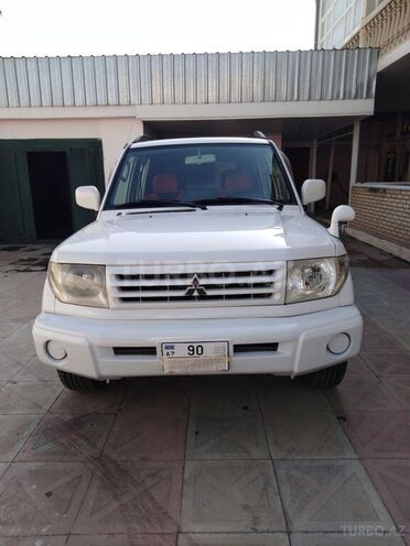 Mitsubishi Pajero io 1999, 250,000 km - 1.8 l - Bakı