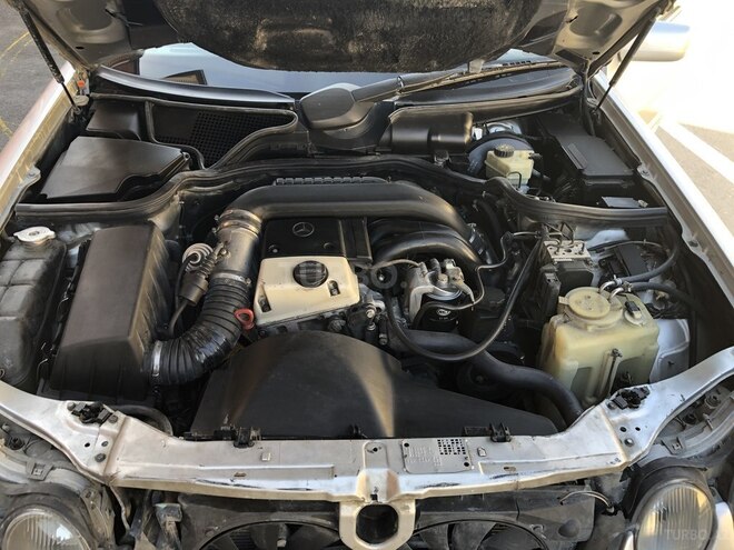 Mercedes E 220 1997, 450,000 km - 2.2 l - Bakı