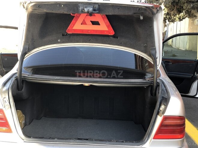 Mercedes E 220 1997, 450,000 km - 2.2 l - Bakı