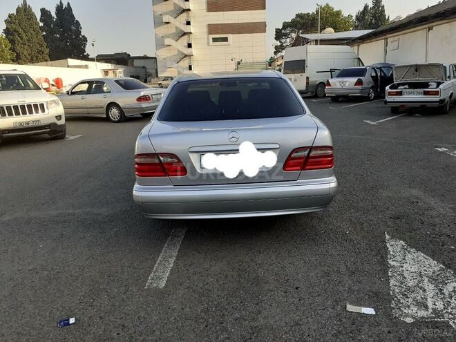Mercedes E 200 2000, 191,000 km - 2.0 l - Gəncə